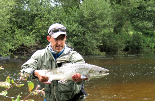 pêche du saumon à la mouche, réglementation Bretagne, saumon en Bretagne, saumon à la mouche, guide de pêche au saumon en Bretagne, guide de pêche à la mouche au saumon, Jean-Baptiste Vidal Guide de pêche au saumon