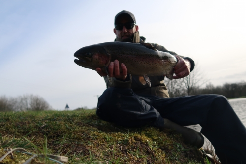 pêche en reservoir,réservoir mouche,pêche à la mouche en bretagne,guide de pêche en bretagne,réservoir parc er bihan,jean-baptiste vidal moniteur-guide de pêche,enjoy fishing