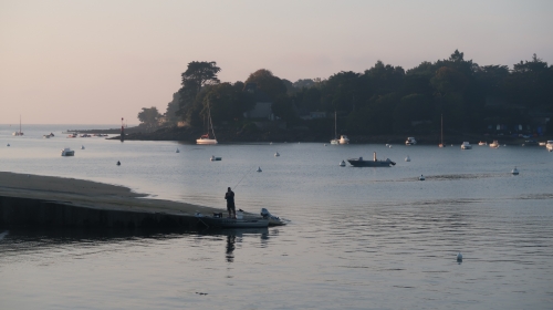 bar à la mouche, pêche du bar, guide pêche mouche bar, gros bar à la mouche, streamer à bar, pêche du bar en bretagne, jean-baptiste Vidal Moniteur-Guide de pêche, Enjoy Fishing,