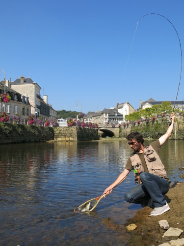 pêche du saumon,saumon atlantique,saumon à la mouche,pêche en bretagne,pêche des castillons,rivière ellé,elorn,aven,jean-baptiste vidal,enjoy fishing